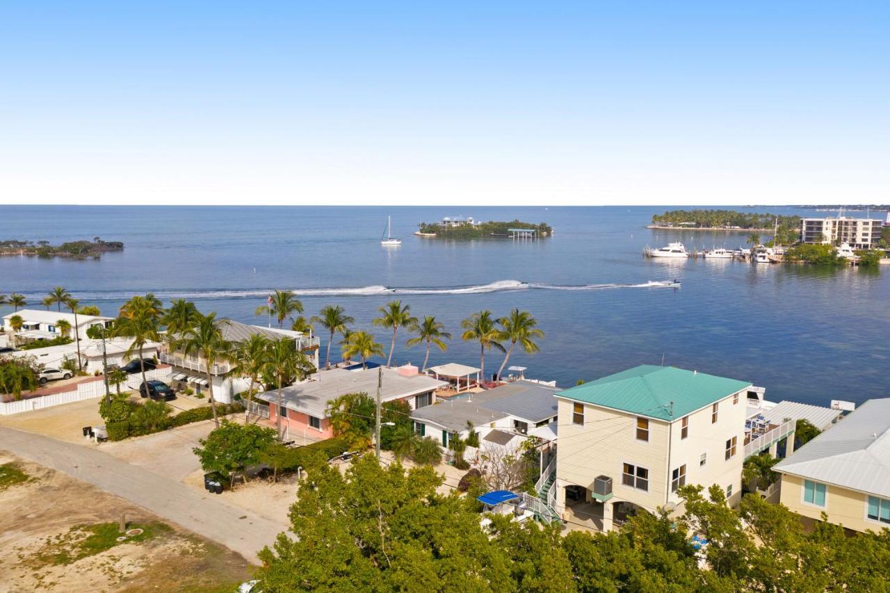 Marathon Magic Villa Exterior photo